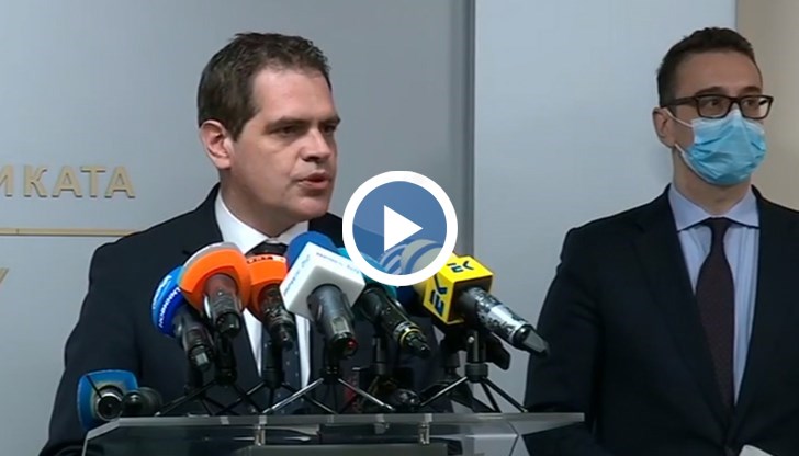 Днес здравните власти обявиха по-строги мерки