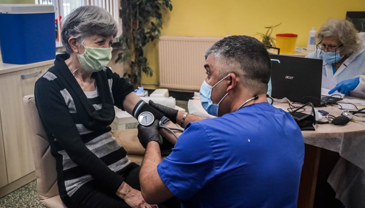 Масовото ваксиниране по коридорите се прави за да се употреби “процента на успеваемост” в предизборната кампания, да се отчита проформа как обгрижваме гражданите си, избивайки мълком родителите им Масовото ваксиниране по коридорите се прави за да се употреби “процента на успеваемост” в предизборната кампания, да се отчита проформа как обгрижваме гражданите си, избивайки мълком родителите им