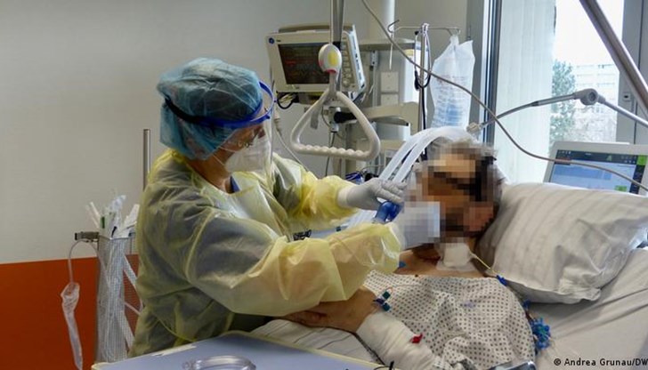 "Не може да работиш в интензивно отделение, ако не приемаш, че смъртта е част от живота.", разказва Андреа "Не може да работиш в интензивно отделение, ако не приемаш, че смъртта е част от живота.", разказва Андреа