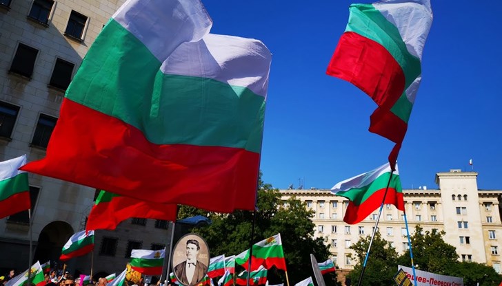 Прогнозите са, че нито една партия няма да има самостоятелно мнозинство, а дори и две политически сили няма да са достатъчни за съставяне на правителство Прогнозите са, че нито една партия няма да има самостоятелно мнозинство, а дори и две политически сили няма да са достатъчни за съставяне на правителство