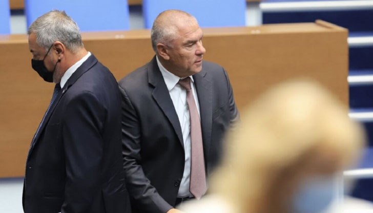 Поправките предвиждат увеличаване на прага за влизане в парламента от 4 на 6% Поправките предвиждат увеличаване на прага за влизане в парламента от 4 на 6%