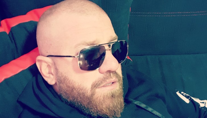 Аз правя евала на тия момчета, такива хора трябват на България