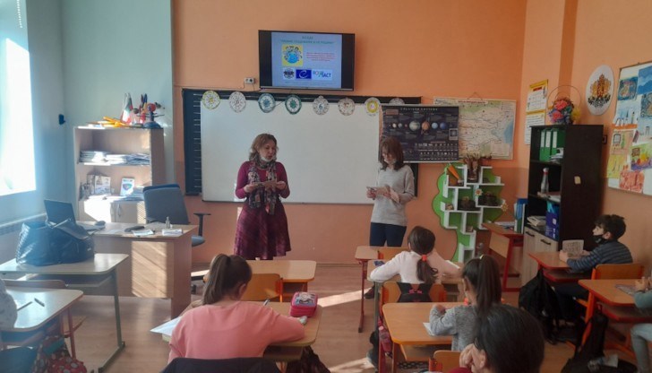 Това означава, че пролетната ваканция за учениците от 1 до 11 клас ще бъде от 3 до 11 април включително, а за дванадесетокласниците - от 8 до 11 април включително Това означава, че пролетната ваканция за учениците от 1 до 11 клас ще бъде от 3 до 11 април включително, а за дванадесетокласниците - от 8 до 11 април включително