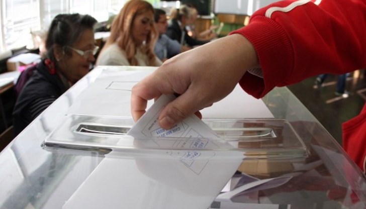 Страхът е основен лост на управлението. Не слушаш, не отчисляваш? Обезглавен си. Това е мафията Страхът е основен лост на управлението. Не слушаш, не отчисляваш? Обезглавен си. Това е мафията