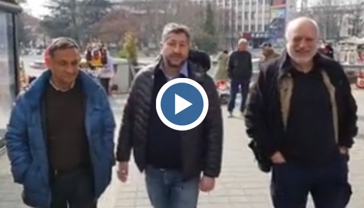 След като не го намериха, допуснаха, че и той е в Дубай...