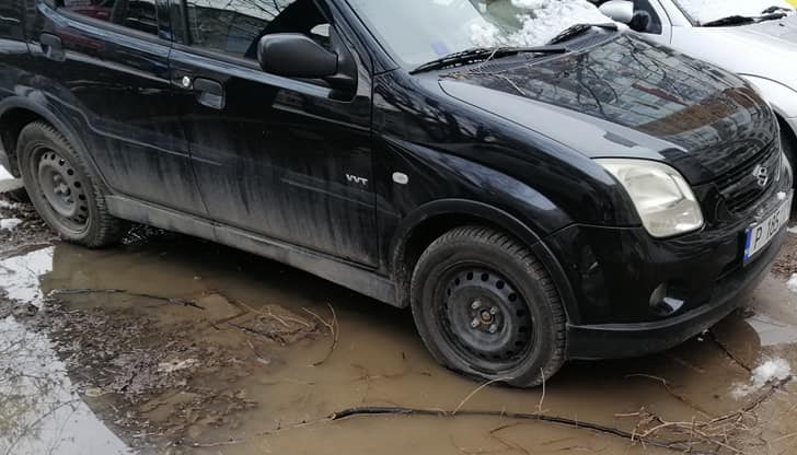 Навсякъде са изникнали кооперации и блокове, но никой не е помислил къде тези хора ще спират автомобилите си