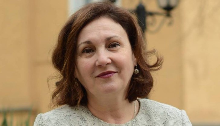 "Ако не бях ваксинирана, щях да си остана без топла вода", разказва Румяна Бъчварова "Ако не бях ваксинирана, щях да си остана без топла вода", разказва Румяна Бъчварова