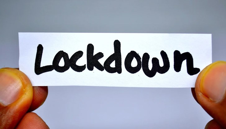 Вероятно ще се затворят моловете, ресторантите, училищата, детските градини, фитнесите и всички културни мероприятия