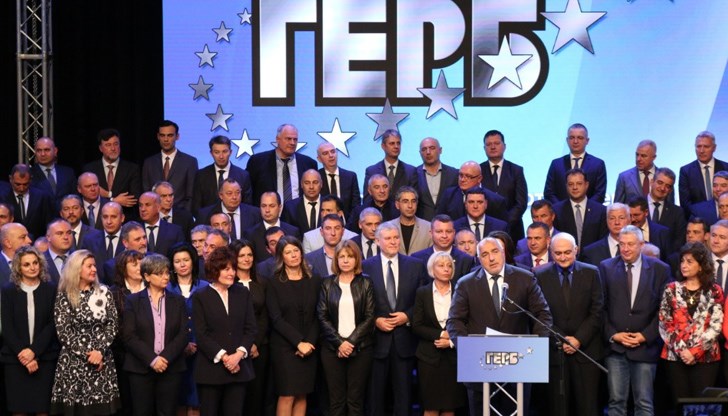 ГЕРБ и малкия му придатък СДС, станаха като БКП и неговия придатък оранжевото БЗНС ГЕРБ и малкия му придатък СДС, станаха като БКП и неговия придатък оранжевото БЗНС