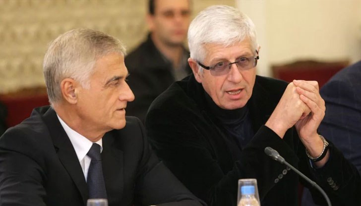 Искът срещу Румен Овчаров е в размер на 193 млн. евро, а срещу Петър Димитров 77 млн. евро Искът срещу Румен Овчаров е в размер на 193 млн. евро, а срещу Петър Димитров 77 млн. евро