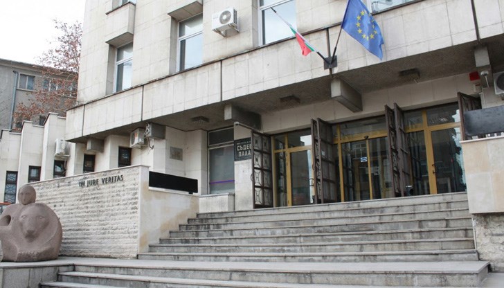 При тежкия инцидент е пострадала и спътничка на подсъдимия При тежкия инцидент е пострадала и спътничка на подсъдимия