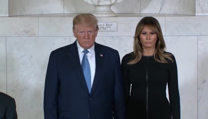 Слуховете за раздяла продължават да преследват двойката