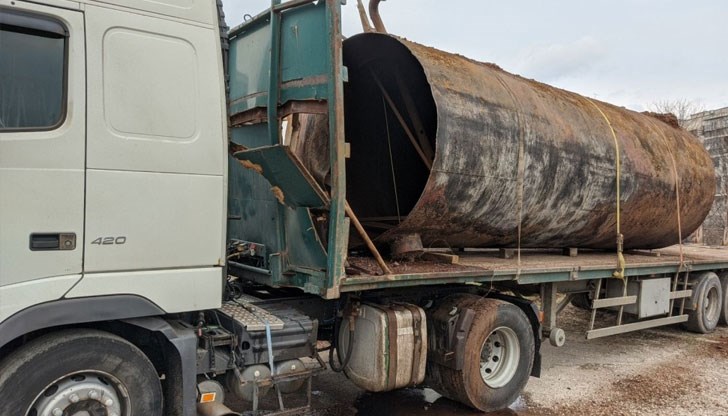 Тя е съхранявала горивото на отдавна затворена бензиностанция Тя е съхранявала горивото на отдавна затворена бензиностанция