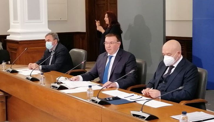 Вашите три Д са: Демагогия, Дискриминация и Диктатура ! Вашите три Д са: Демагогия, Дискриминация и Диктатура !