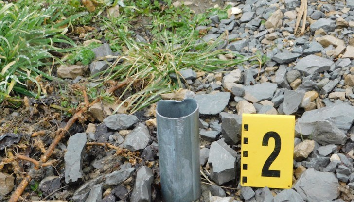 59-годишният баща има 13 криминалистични регистрации за кражби и хулиганства, а 34–годишният му син е с 5 прояви за кражби, телесни повреди и отвличане 59-годишният баща има 13 криминалистични регистрации за кражби и хулиганства, а 34–годишният му син е с 5 прояви за кражби, телесни повреди и отвличане