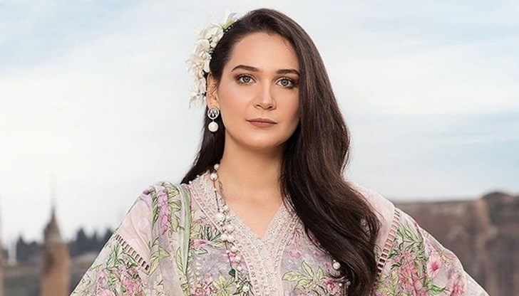 "Липсват ми приятелите в България", споделя Гюлсим, която отдавна не се е прибирала в родния си град