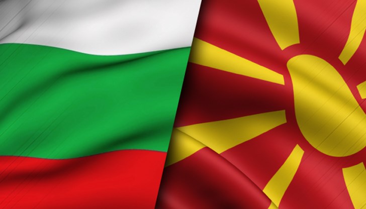 Виктор Стоянов днес бе спрян на Република Северна Македония, докато се е опитвал да внесе книгите по договор за дарение с Българския културно-информационен център в Скопие Виктор Стоянов днес бе спрян на Република Северна Македония, докато се е опитвал да внесе книгите по договор за дарение с Българския културно-информационен център в Скопие