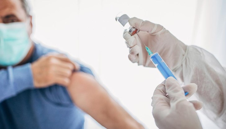 От 15.00 ч. до 18.00 ч. в Университетска болница „Канев“ ще могат да се ваксинират желаещите, които не попадат в съответната фаза на ваксинационния план