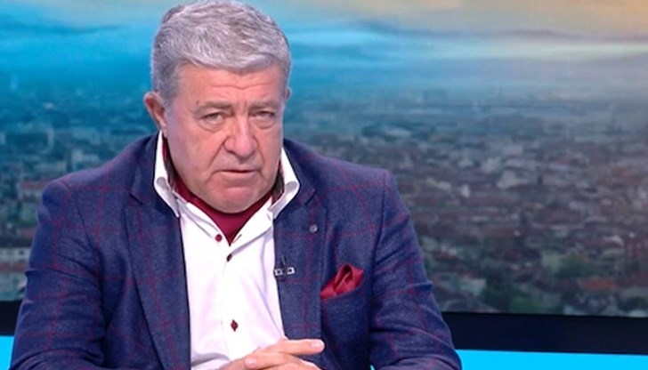 Още не е доказано дали ваксините влияят върху тромбообразуването", каза още проф. Генчо Начев