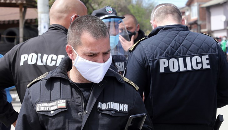 428 са на домашно лечение. 90 са под карантина