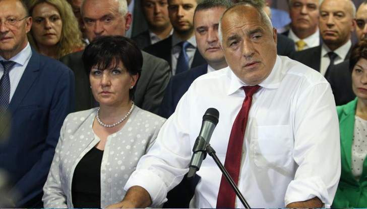 След 10 години в изпълнителната власт ГЕРБ имат свои хора на всички нива в държавната администрация и със сигурност ще оставят много скрити мини на своите политически противници