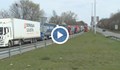 Колона от над 160 тира пречи на трафика по пътя Русе - Силистра