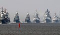 Русия изпраща 10 военни кораба в Черно море