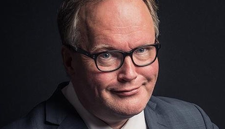 Починал е след кратко боледуване