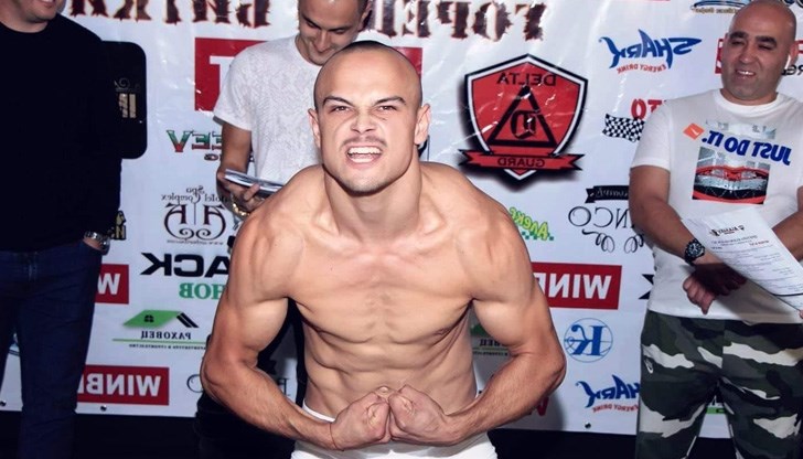 21-годишният Борислав Велев-Рой още не е побеждаван 21-годишният Борислав Велев-Рой още не е побеждаван