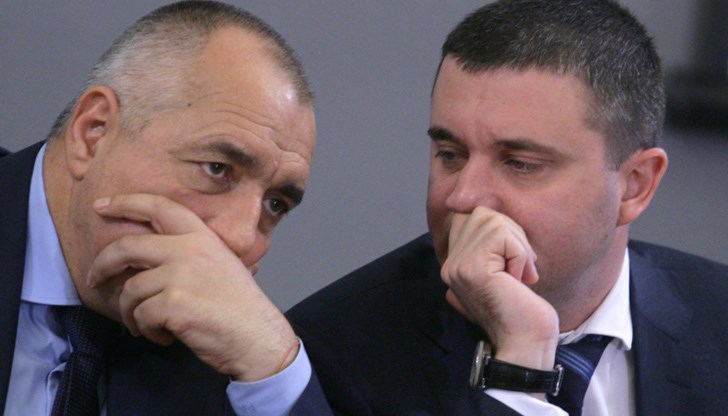 Изборите подредиха нов парламент, който е толкова шарен и разнопосочен, че анализаторите се хванаха за главата и казаха, че сега "политиците трябва да проявят въображение"