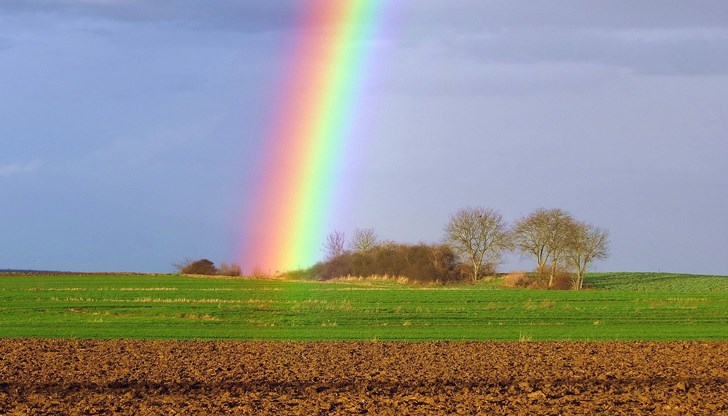 Хората по морето се радват на най-дългата пролет Хората по морето се радват на най-дългата пролет