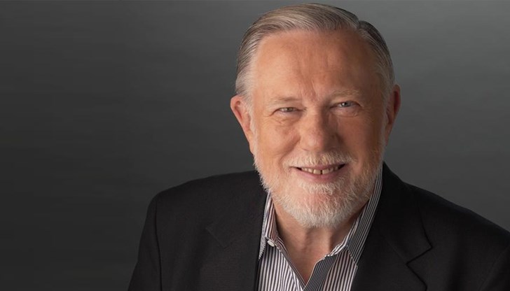 Чарлз Гешке е починал в в САЩ на 82 години Чарлз Гешке е починал в в САЩ на 82 години