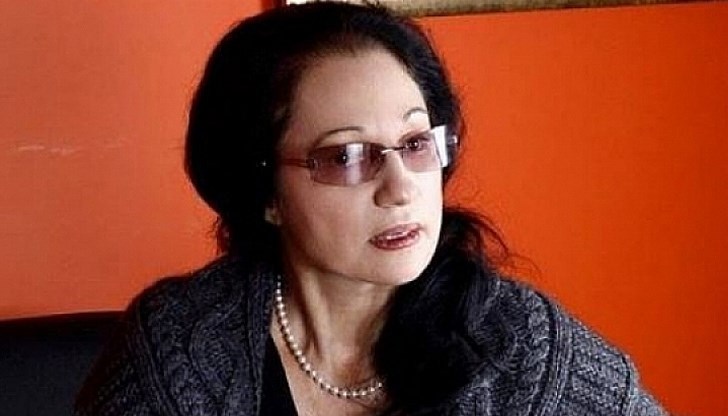 „Нима политиката не е нищо друго, освен изкуство на умишлената лъжа?” Този въпрос не е от вчера – задал го е големият Волтер още през 1717 г. „Нима политиката не е нищо друго, освен изкуство на умишлената лъжа?” Този въпрос не е от вчера – задал го е големият Волтер още през 1717 г.