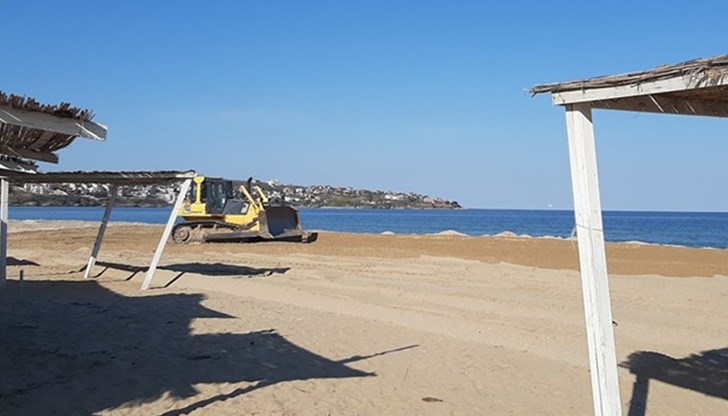 Инспекцията се предприема след информация в общественото пространство за нарушаване на целостта на дюни на ивицата Инспекцията се предприема след информация в общественото пространство за нарушаване на целостта на дюни на ивицата