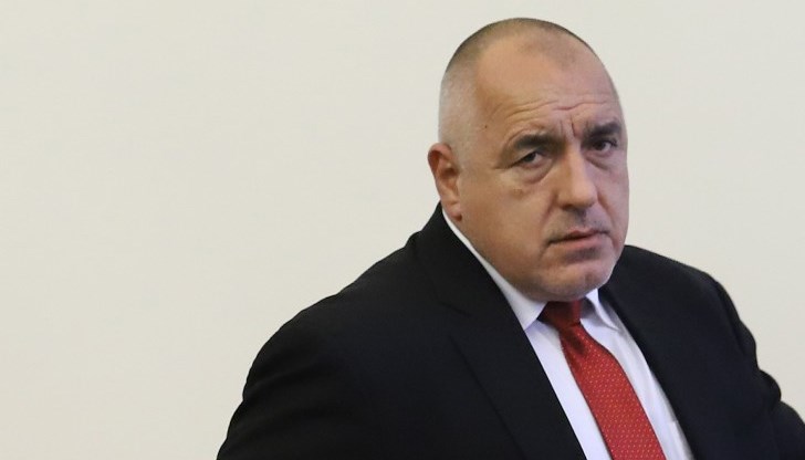 Конституцията казва, че лидерът на първата политическа сила има седем дни, за да състави правителство