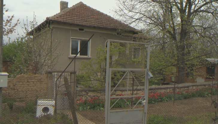 Преди година Валентин е посегнал на 10-годишно дете с нож, но брат му се намесил и го спасил Преди година Валентин е посегнал на 10-годишно дете с нож, но брат му се намесил и го спасил