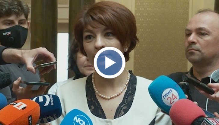 Ясно е, че математически, че без ГЕРБ и ИТН не може да се състави правителство, заяви тя