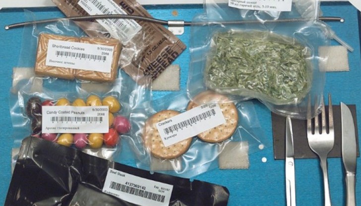 Българското космическо меню е разработено с готови хранителни ястия. То е изпитано по време на двата съвместни съветско-български полета и е съставено от над 20 вида лиофилизирани храни Българското космическо меню е разработено с готови хранителни ястия. То е изпитано по време на двата съвместни съветско-български полета и е съставено от над 20 вида лиофилизирани храни