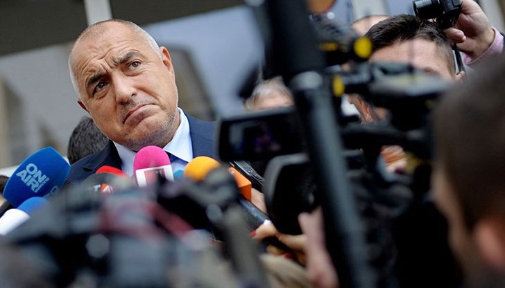 Така наречените национални телевизии си скъсаха задниците да излъчват репортажи и коментари за бойковите изречения