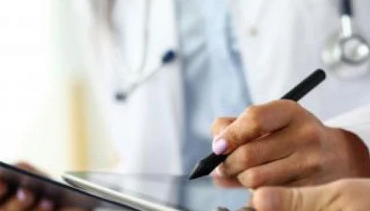 Още два месеца аптеки и лични лекари ще работят паралелно с хартиени предписания