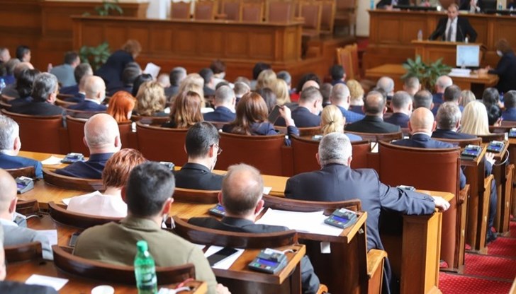 Депутатите се отказаха да разгледат предложенията за анкетни комисии за инцидента при Росенец и за полицейското насилие на миналогодишните протести