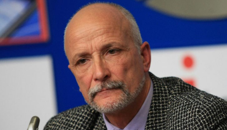 Ваксинационният процес катастрофално изостана, заяви д-р Валентин Янев, общопрактикуващ лекар в София