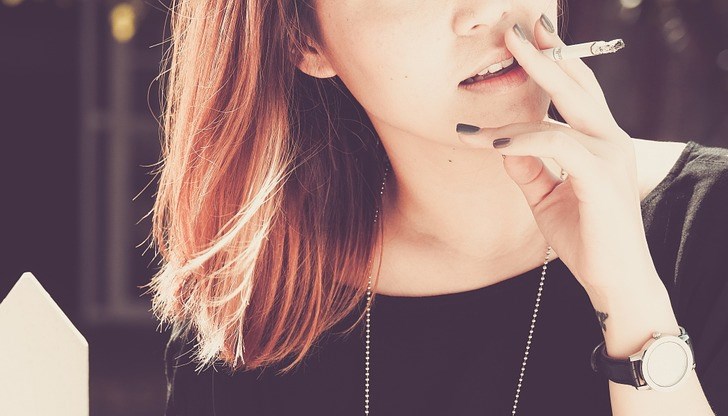 Най-често младите хора пропушват преди навършване на 18 години Най-често младите хора пропушват преди навършване на 18 години