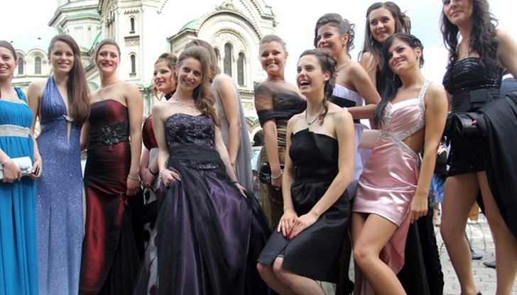 Ресторантьори правят уговорка, че няма да връщат капаро Ресторантьори правят уговорка, че няма да връщат капаро