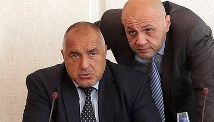 Томислав Дончев заяви, че няма да представи в ЕС българския план в срока до 30 април, оставял това на следващото правителство. Което означава, че просто можем да се лишим и от тези средства