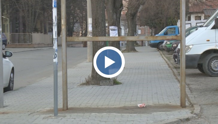 Детето е с комоцио и е откарано по спешност в "Пирогов"