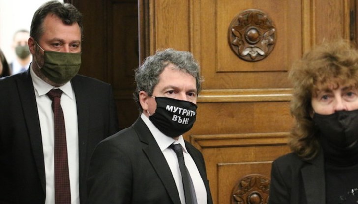 Не коментирам изобщо какво е казала Корнелия Нинова