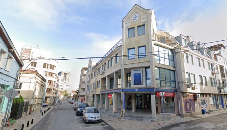 Документите се подават до 17:00 часа на 17.05.2021 година. Документите се подават до 17:00 часа на 17.05.2021 година.