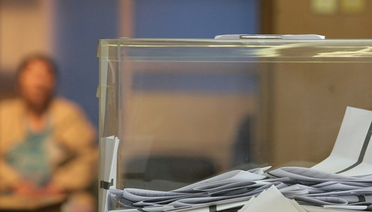 Влизането в секциите ще става само с правилно поставена защитна маска