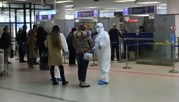 Туристите обаче трябва да бъдат ваксинирани или да имат отрицателен тест за COVID-19 Туристите обаче трябва да бъдат ваксинирани или да имат отрицателен тест за COVID-19